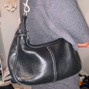 Coach black leather shoulder bag